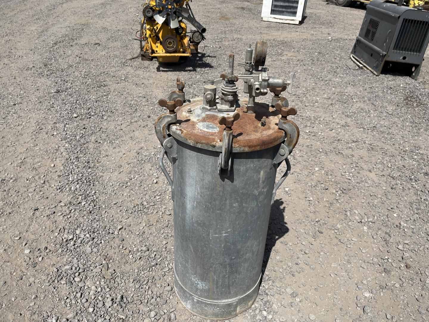 ./imagenes/INVOICE/2019/16631/TANQUE PARA PINTURA DEVILBISS QM50972 (4).JPG